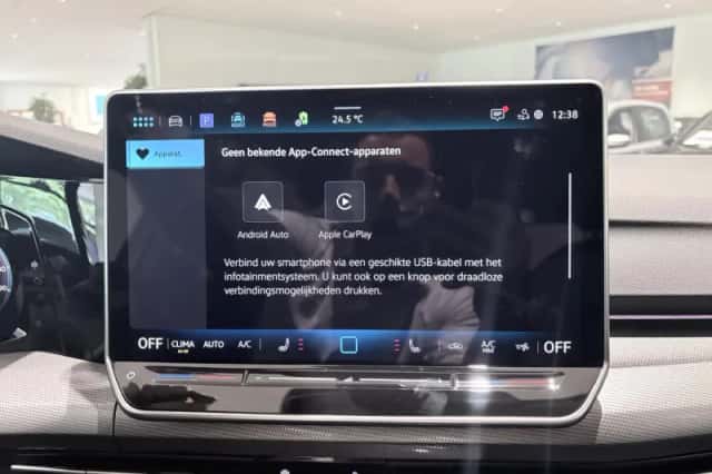 Volkswagen Golf (2026) thumbnail 24