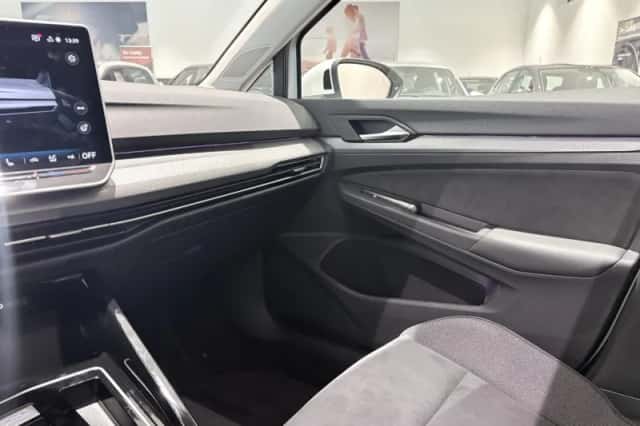 Volkswagen Golf (2026) thumbnail 35