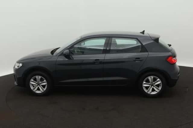 Audi A1 (2024) thumbnail 2