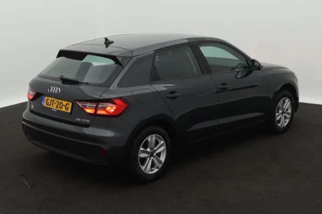 Audi A1 (2024) thumbnail 4