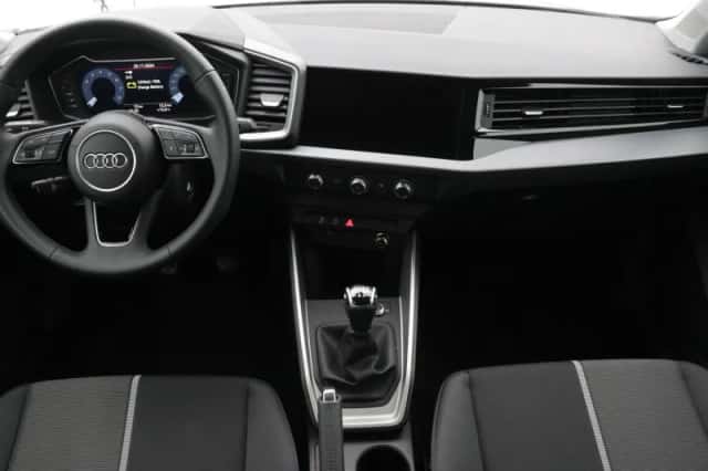 Audi A1 (2024) thumbnail 6