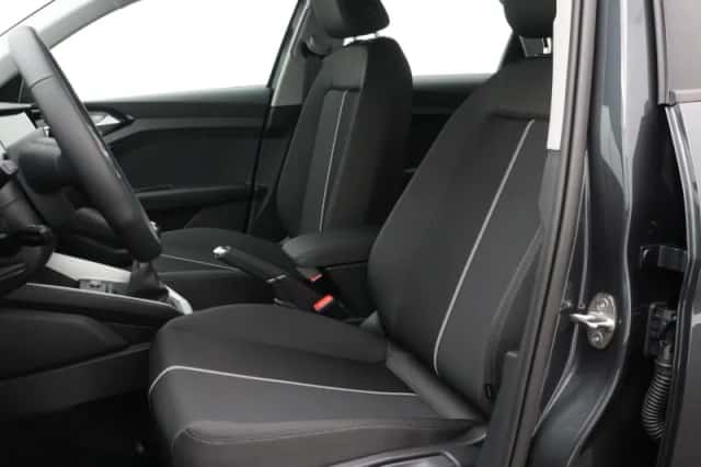 Audi A1 (2024) thumbnail 10