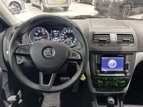 Škoda Yeti (2016) thumbnail 18
