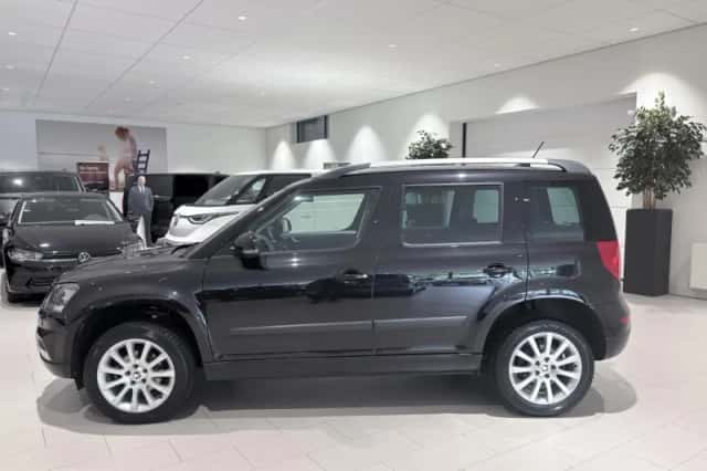 Škoda Yeti (2016) thumbnail 3