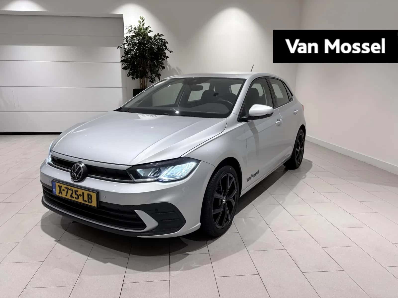 Volkswagen Polo (2023) — foto 1