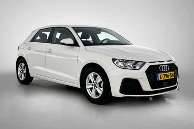 Audi A1 (2021) thumbnail 3