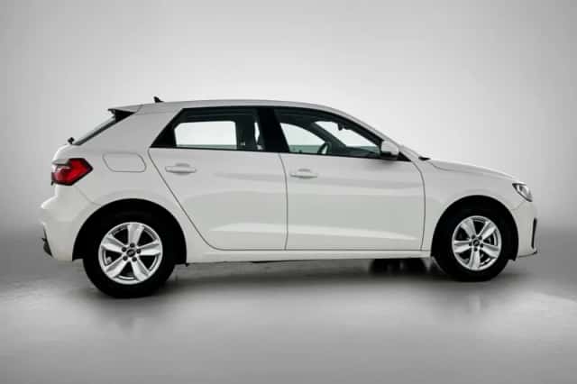 Audi A1 (2021) thumbnail 4