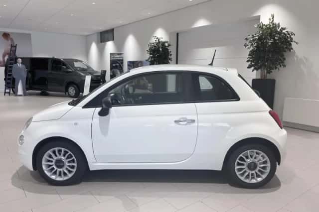 Fiat 500 (2018) thumbnail 3