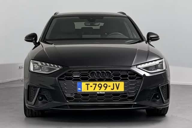 Audi A4 (2022) thumbnail 5