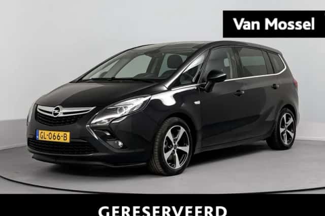 Opel Zafira Tourer (2015) thumbnail 1