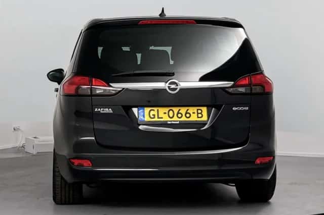 Opel Zafira Tourer (2015) thumbnail 3