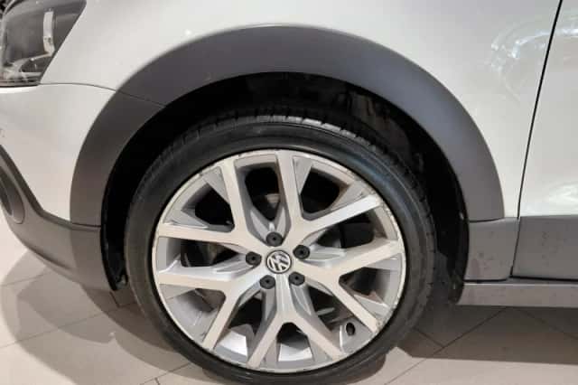 Volkswagen Polo (2017) thumbnail 2