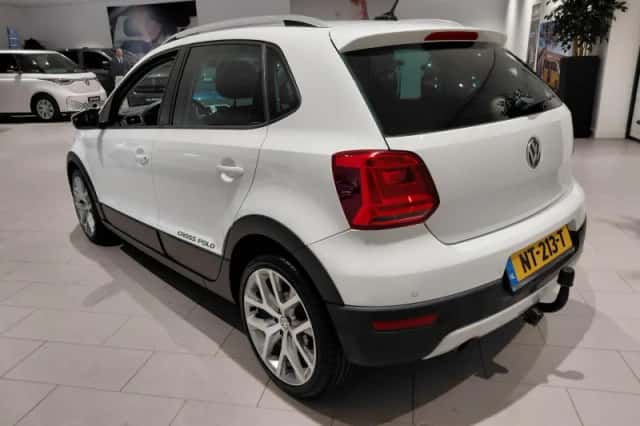 Volkswagen Polo (2017) thumbnail 4
