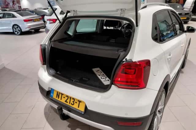 Volkswagen Polo (2017) thumbnail 6