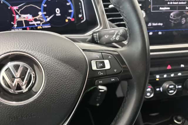 Volkswagen T-Roc (2018) thumbnail 17