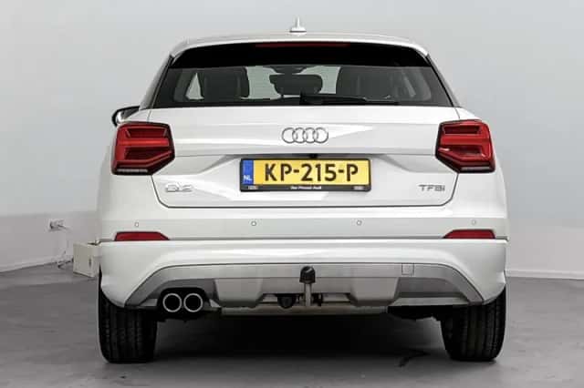 Audi Q2 (2017) thumbnail 3