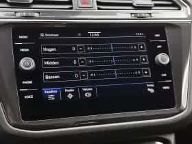 Volkswagen Tiguan (2021) thumbnail 13