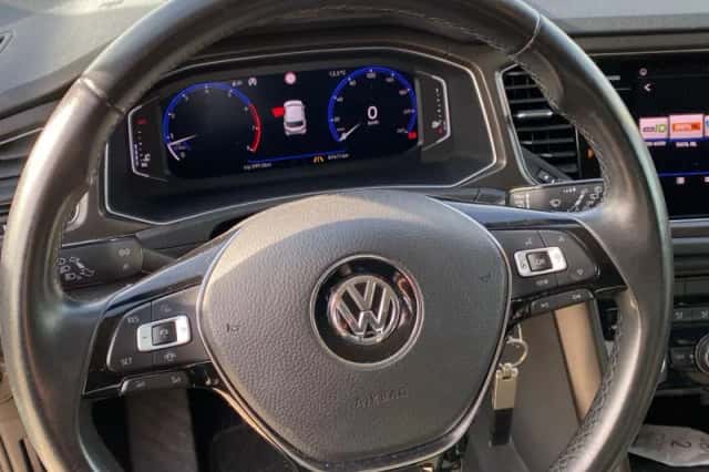 Volkswagen T-Roc (2019) thumbnail 6