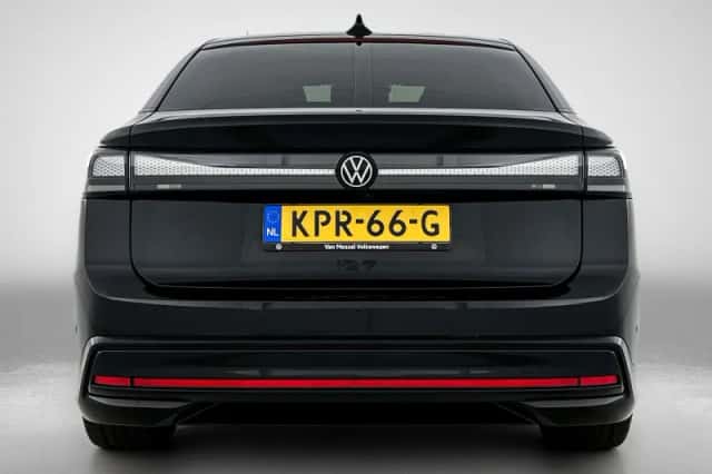 Volkswagen ID.7 (2026) thumbnail 3