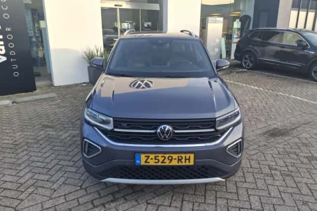 Volkswagen T-Cross (2024) thumbnail 2