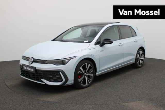 Volkswagen Golf (2025) thumbnail 1