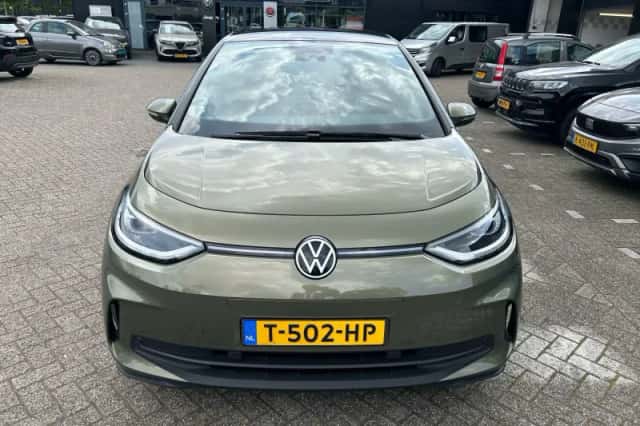 Volkswagen ID.3 (2023) thumbnail 2