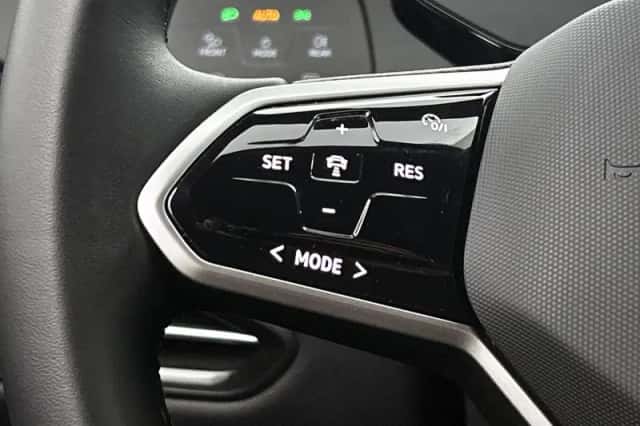 Volkswagen ID.3 (2023) thumbnail 6