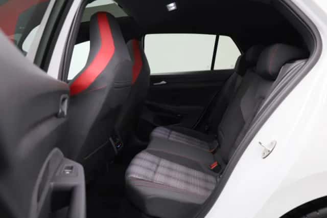 Volkswagen Golf (2023) thumbnail 12