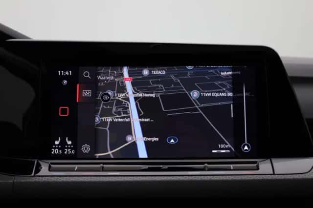 Volkswagen Golf (2023) thumbnail 16