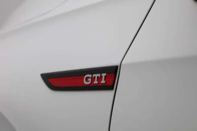 Volkswagen Golf (2023) thumbnail 48