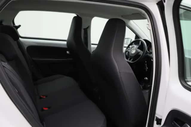Volkswagen Up! (2021) thumbnail 24