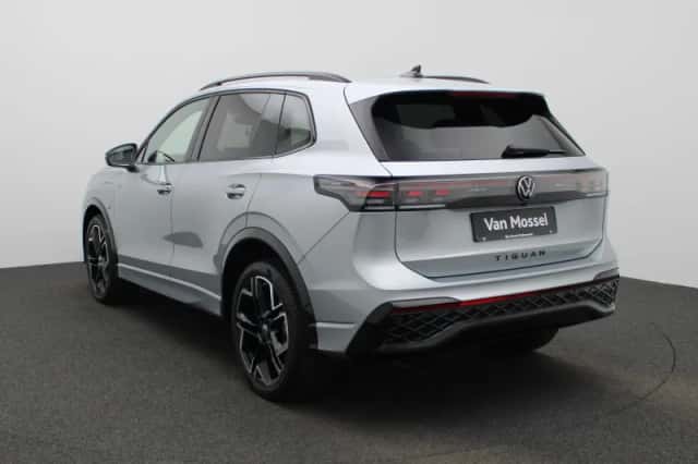 Volkswagen Tiguan (2025) thumbnail 2