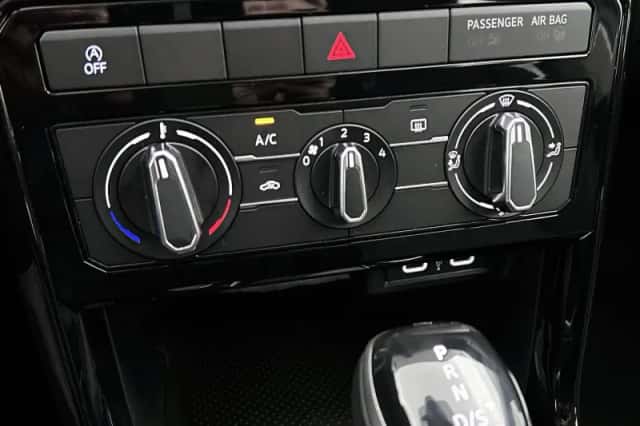Volkswagen T-Cross (2025) thumbnail 23