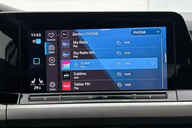 Volkswagen Golf (2021) thumbnail 6