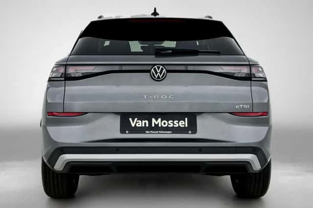 Volkswagen T-Roc (2026) thumbnail 3
