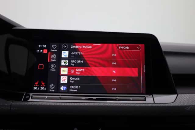 Volkswagen Golf (2022) thumbnail 22