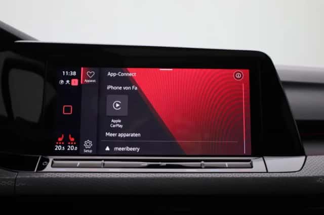 Volkswagen Golf (2022) thumbnail 25