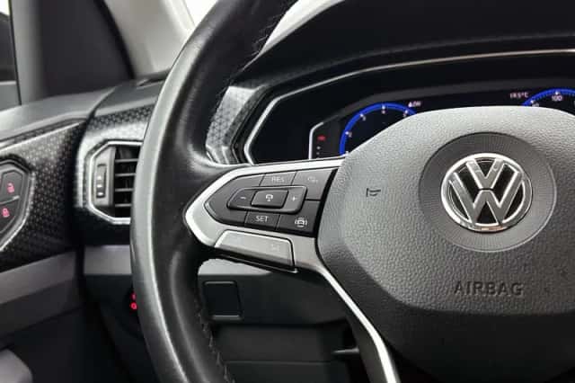 Volkswagen T-Cross (2019) thumbnail 5