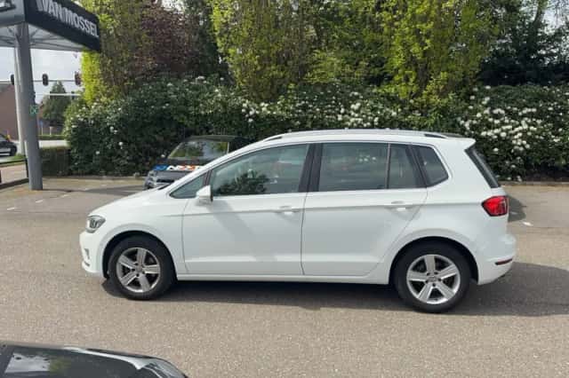 Volkswagen Golf (2014) thumbnail 6