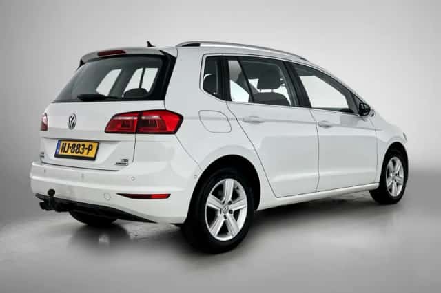 Volkswagen Golf Sportsvan (2014) thumbnail 4