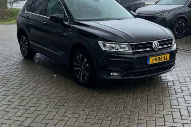 Volkswagen Tiguan (2019) thumbnail 2