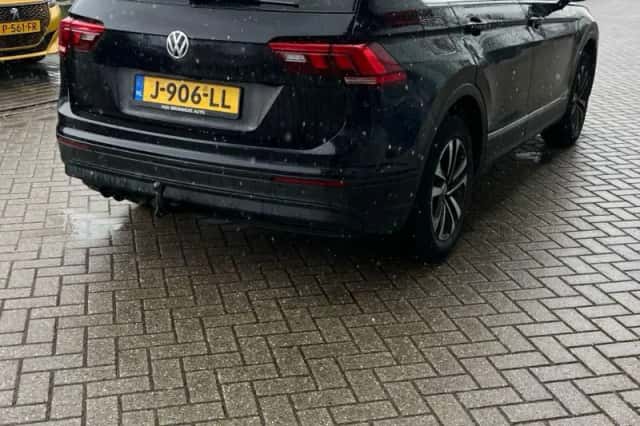 Volkswagen Tiguan (2019) thumbnail 4