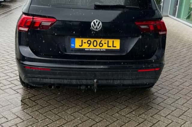 Volkswagen Tiguan (2019) thumbnail 5