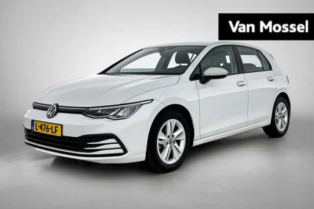 Volkswagen Golf (2021) thumbnail 1