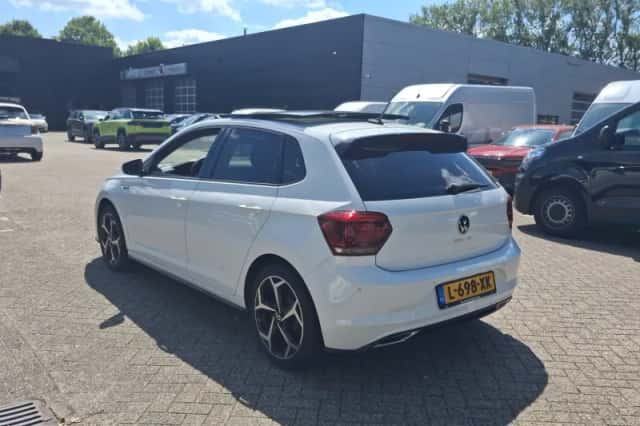 Volkswagen Polo (2021) thumbnail 2