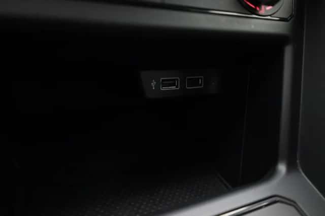Volkswagen Polo (2020) thumbnail 24