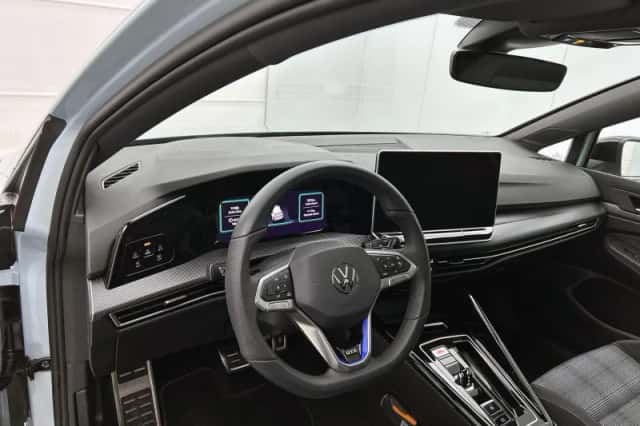 Volkswagen Golf (2025) thumbnail 18