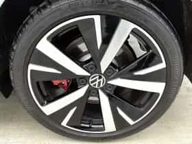 Volkswagen Golf (2025) thumbnail 33
