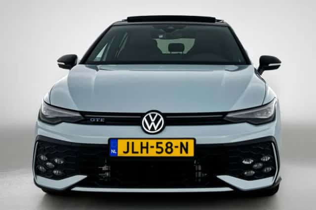 Volkswagen Golf (2025) thumbnail 5