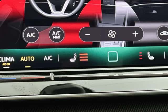 Volkswagen Golf (2025) thumbnail 8